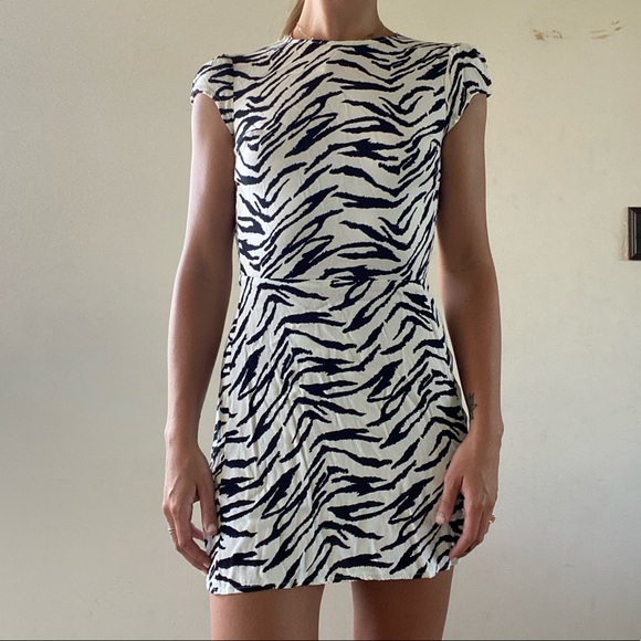 Reformation Dress - Picture 2 of 9